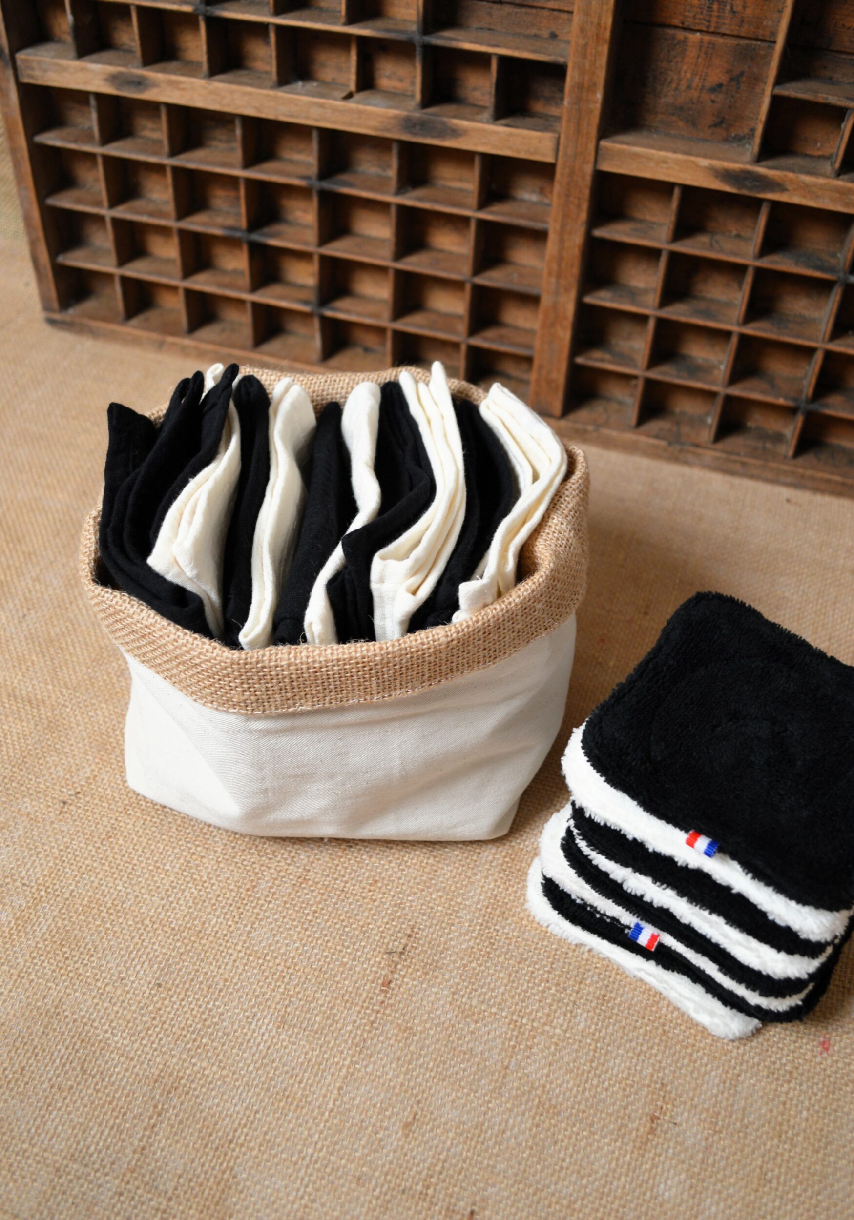 lingettes et serviette visage